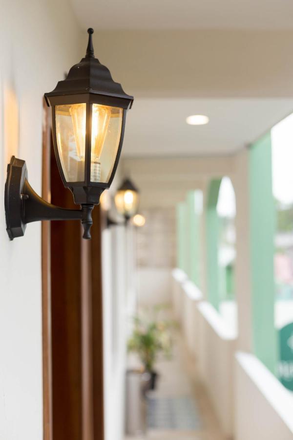 Maculan Hotel Valladolid  Bagian luar foto